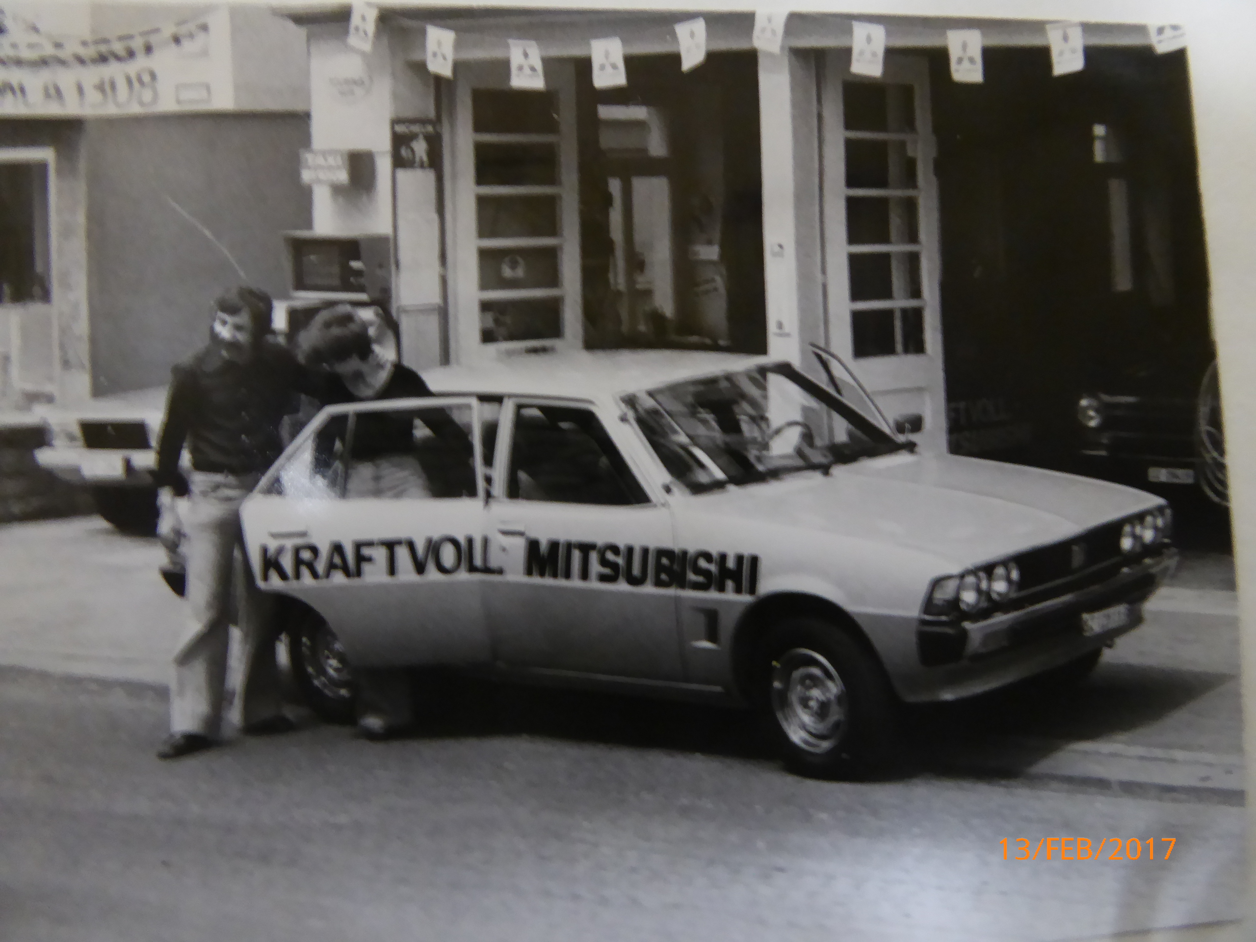 verena-und-kurt-mit-1.-mitsubishi_juni-1977